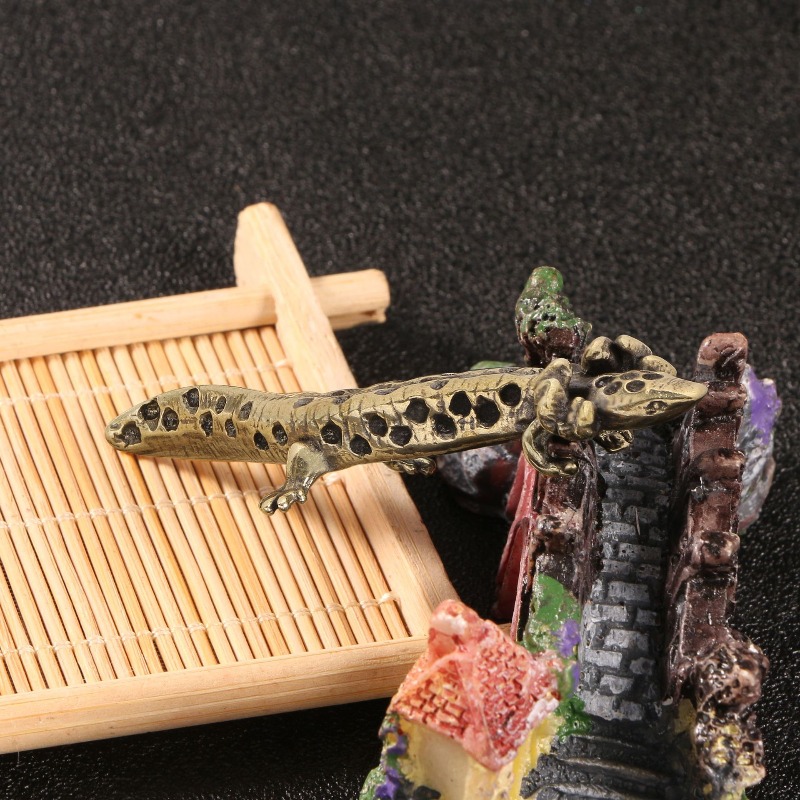 Adorno creativo de salamandra  - Art Craft New Year reseña y precio
